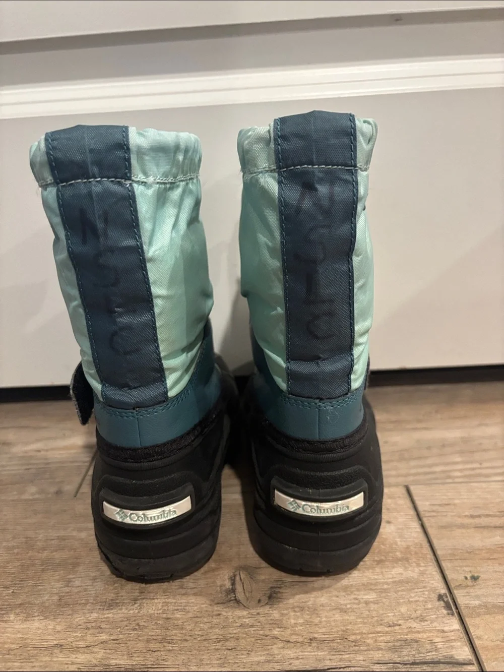 Columbia Kids Winter Snow Boots - Mint Green and Black - Picture 3 of 7